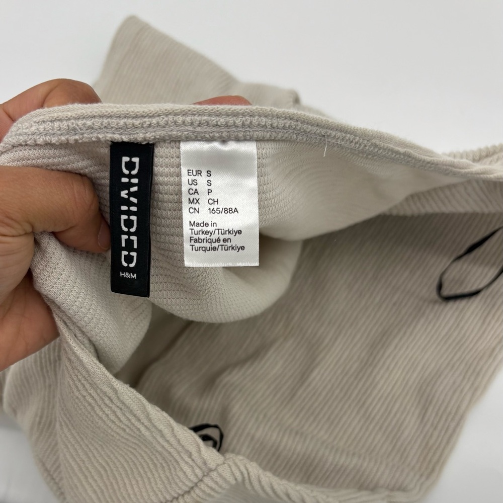 H&M Cream Ribbed Crop Top - Picture 3 of 4
